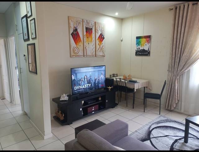 2 BEDROOM APARTMENT RENTED IN ESSENWOOD
